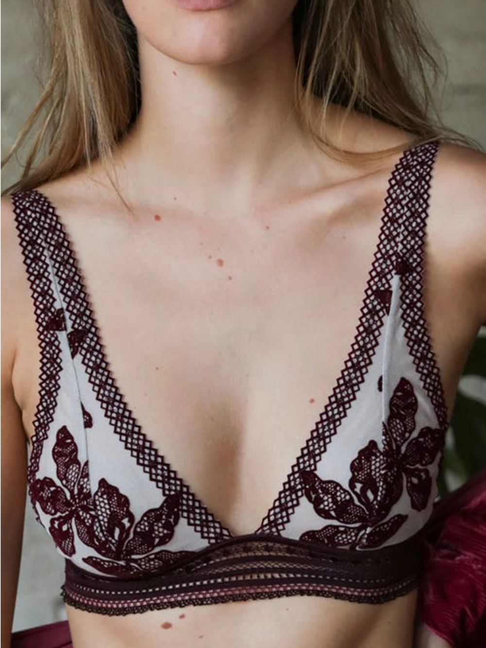 Free People Intimately Alia Dusty Rose & Wine, Black set Floral Lace Bralettes - Picture 5 of 11